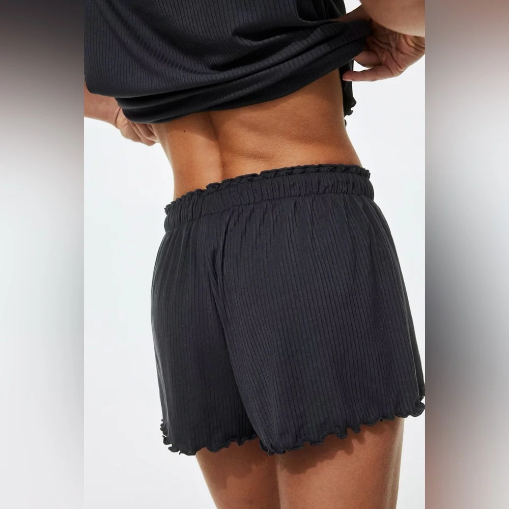 H&M PJ Set - Picture 5 of 7